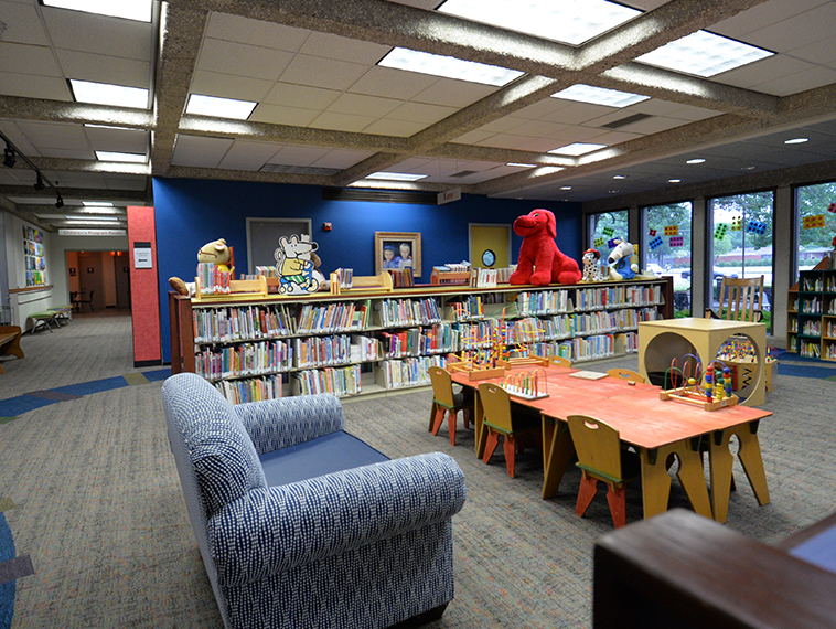 Book Displays Highlight National Recycling Month, Earth Day