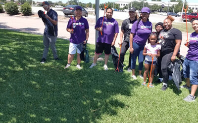 Metro by T-Mobile Employees Clean Up Railroad Easement