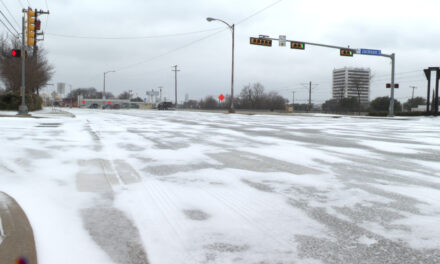 Treat Intersections With no Power as a Four-Way Stop