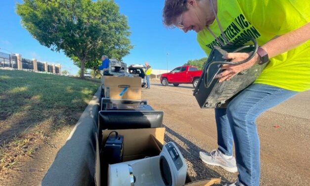 Annual Trash Bash Held In Richardson
