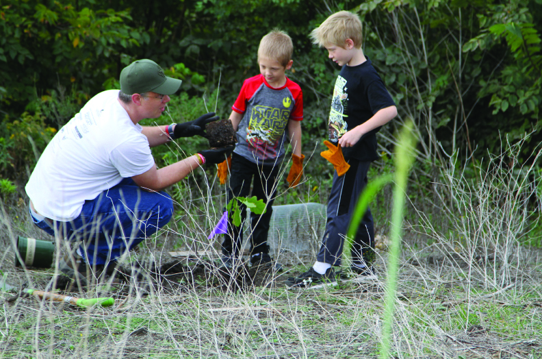 Native Plant Event Held in Wetlands Near UT Dallas