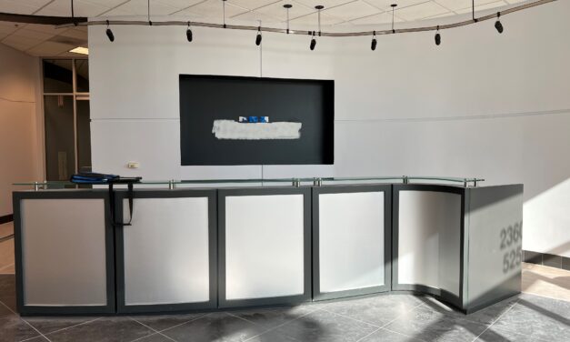 Work Progressing at Site of Temporary City Hall 