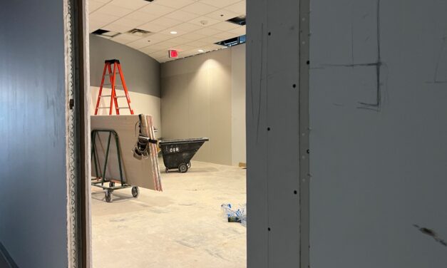 Work Progressing at Site of Temporary City Hall 