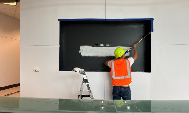 Work Progressing at Site of Temporary City Hall 