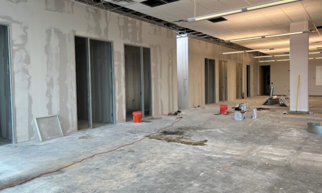 Work Progressing at Site of Temporary City Hall 