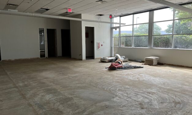 Work Progressing at Site of Temporary City Hall 