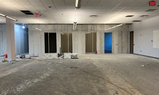 Work Progressing at Site of Temporary City Hall 